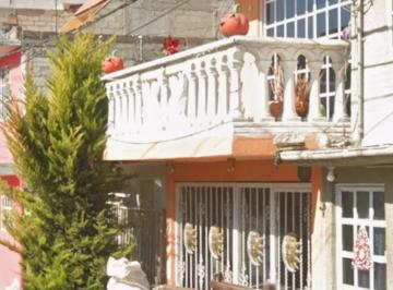 Casa de 3 habitaciones, Ecatepec de Morelos · Remate Bancario Ehecatl