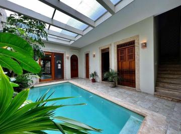 Casa de 4 habitaciones, Mérida · Renta Casa de 4 Recámaras con Piscina en El Centro Histórico