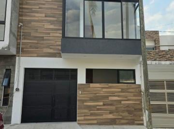 Casa de 3 habitaciones, Boca del Río · Casa en Venta en Boca del Rio, Col. Villa Rica