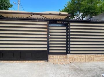 Casa · 250m² · 3 Recámaras · 2 Estacionamientos · Casa en Venta Centro de Gomez Palacio, Dgo.
