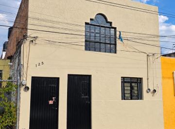 Casa · 247m² · 8 Recámaras · 2 Estacionamientos · Casa en Venta en Col El Rosario