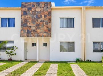 Casa · 116m² · 3 Recámaras · 2 Estacionamientos · Casa en Venta en Jardines del Sur 3, Cancun