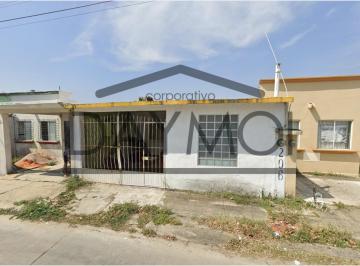 Casa de 3 habitaciones, Coatzacoalcos · Casa en Máscara de Jade 206, Santa Fe, 96535 Fraccionamiento Cdad. Olmeca, Ver.