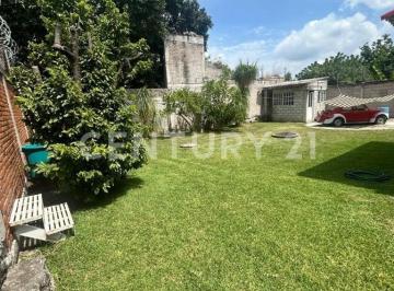 Casa · 137m² · 2 Recámaras · 4 Estacionamientos · Hermosa Casa con Jardín Plano