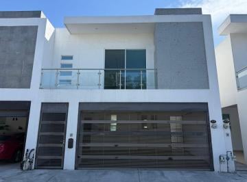 Casa de 3 habitaciones, General Escobedo · Casa en Renta en Privadas de Anahuac Sector Irlandés en Escobedo Equipada Frente a Parque