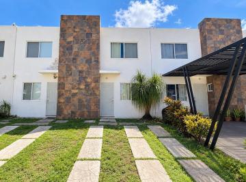 Casa · 67m² · 2 Recámaras · 2 Estacionamientos · Casa Amueblada en Renta Jardines del Sur 3
