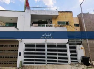 Casa de 2 habitaciones, Xalapa · Remato Casa en Centro de Xalapa Veracruz