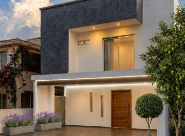 Casa en condominio de 4 habitaciones, Corregidora · Gran Casa de 4 Recamaras Una en Planta Baja en Corregidora Queretaro de Entrega Inmediata