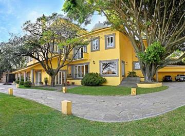 Casa de 7 habitaciones, Cuernavaca · Casa de 2095 m² con 7 Recámaras en Venta en Rancho Cortes
