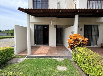 Casa en condominio de 3 habitaciones, Xochitepec · ¡Casa en Venta en Real Santa Fe Ii! Xochitepec, Mor.
