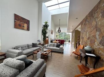 Casa · 900m² · 5 Recámaras · 4 Estacionamientos · Fabulosa Residencia en Condado de Sayavedra - (4)
