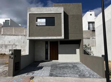 Casa en condominio · 120m² · 2 Recámaras · 2 Estacionamientos · Casa en Venta Capital Sur - (4)