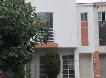 Casa en condominio de 2 habitaciones, Zapopan · Casa Venta Rinconadas de Zapopan Base Aérea
