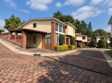 Casa en condominio · 350m² · 3 Recámaras · 4 Estacionamientos · Casa en Condominio en Venta con Jardín Privado y Vistas Arboladas