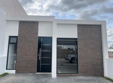Casa de 2 habitaciones, Pabellón de Arteaga · Hermosa Casa de 3 Recámaras con Seguridad y Plusvalía en Pabellón de Arteaga
