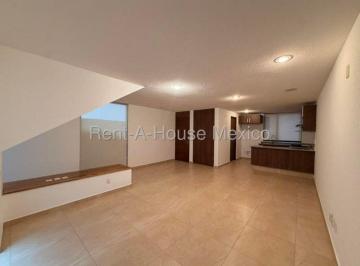 Casa de 4 habitaciones, Querétaro · El Refugio. Casa en Esquina con Cuarto de Tv y 4 Recámaras con 1 en Planta Baja - Renta