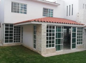 Casa de 4 habitaciones, San Luis Potosí · Casa en Venta a Media Cuadra de Carranza