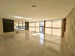 Departamento · 280m² · 3 Recámaras · 2 Estacionamientos · Penthouse en Renta en Polanco con 5 Habitaciones