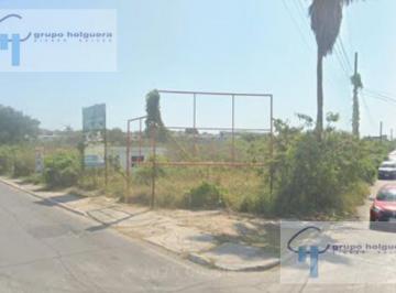 Terreno / Lote · 17634m² · Tr - 276 Terreno en Renta Ubicado Terreno Ubicado Sobre Av Universidad Entre Agua Dulce y Diagonal No