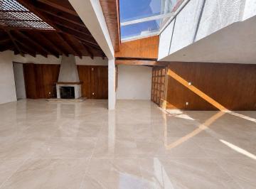 PISO MEJORADO CON IA · En Venta Casa en La Herradura