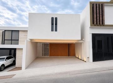Casa de 3 habitaciones, San Luis Potosí · Casa con Sotano en Venta en Villa Magna, San Luis Potosí