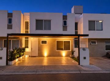 Casa de 3 habitaciones, Corregidora · Casa Sevilla - Paseos del Bosque