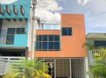 Casa · 120m² · 3 Recámaras · 1 Estacionamiento · Casa en Renta Cerca de Ruiz Cortines y Plaza Museo