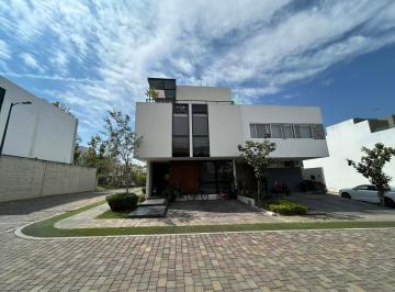 Casa en condominio de 3 habitaciones, Zapopan · Oportunidad Casa Dentro de Coto Bosques Vallarta