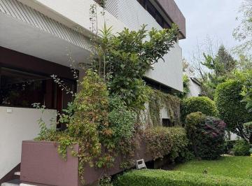 04218587f2bc594577f46ec55611c360d441ddb5755e03a56ecf4b49f6d9e680 · Casa en Venta con Jardín en Bosques de Las Lomas