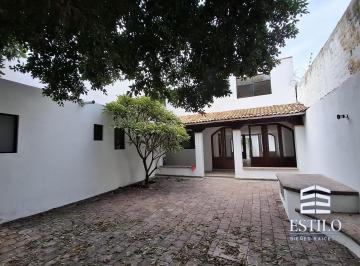 Casa · 158m² · 3 Recámaras · 2 Estacionamientos · Casa en Renta en Jardines de Queretaro