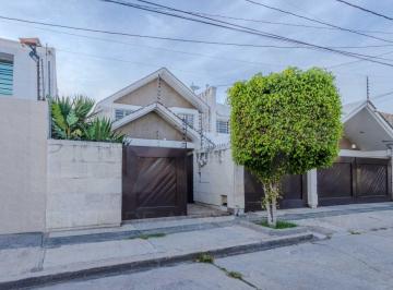 Casa de 4 habitaciones, León · Casa de 778 m² con 4 Recámaras en Venta en León Moderno