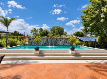 Quinta · 20000000m² · 6 Recámaras · Venta Rancho en Zona Atlixco - Huaquechula a 8 Min de Liverpool en Atlixco