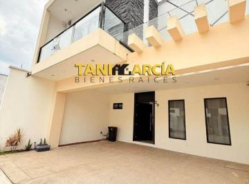 Casa de 3 habitaciones, Fortín · Rento Casa Moderna en Residencial La Llave, Fortín, Veracruz!