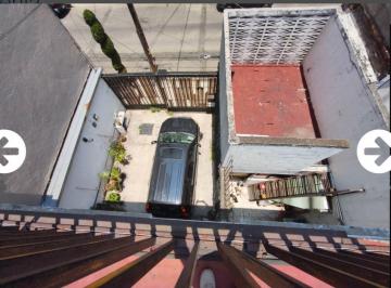 Casa · 204m² · 4 Recámaras · 2 Estacionamientos · Casa en Venta de 4 Recámaras con Jardín en Américas Unidas, Benito Juárez