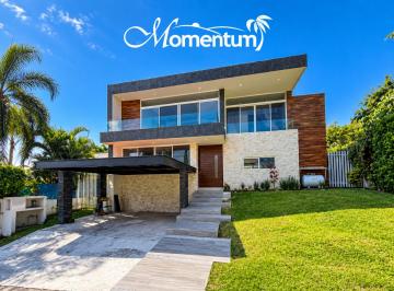 Casa de 5 habitaciones, Atlatlahucan · Venta de Casa en Fraccionamiento Lomas de Cocoyoc