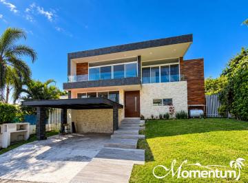 Casa de 5 habitaciones, Atlatlahucan · Venta de Casa en Fraccionamiento Lomas de Cocoyoc