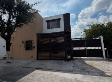 Casa de 3 habitaciones, García · Casa en Renta | Las Lomas, Sector Bosques