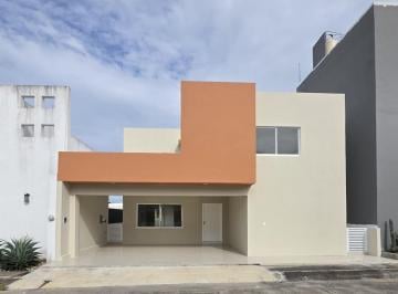 Casa · 280m² · 4 Recámaras · 2 Estacionamientos · Casa en Venta en Las Palmas