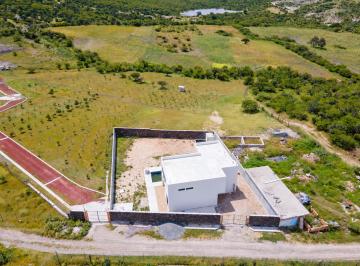 Terreno / Lote , Huimilpan · Finca de 2.1 Ha con Casa, Alberca, Huerta y Agua Propia en Los Cues, Huimilpan