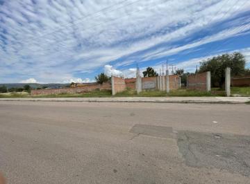 Casa uso de suelo de 1 habitación, Jesús María · Ram - Terreno Comercial con Casa de Campo de 2,500 m² en Niagara, Jesús María. Sobre Carretera.