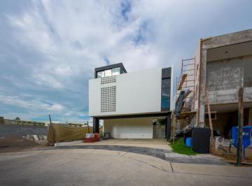 Casa de 3 habitaciones, Mazatlán · Casa de 240 m² de Construccion en Fracc Maralto Residencial a Muy Pocos Pasos de Las Playas