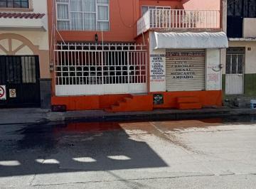 Casa de 6 habitaciones, Silao · Casa en Venta + Local Comercial Independiente | Silao Centro