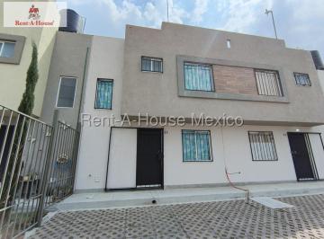 Casa · 86m² · 3 Recámaras · 1 Estacionamiento · Casa en Venta en Real Granada Tecamac Bj 27 - 1153