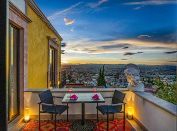 Departamento de 1 habitación, San Miguel de Allende · Departamento de Lujo a Pasos del Jardín Principal. Completamente Amueblado y con Increíbles Vistas