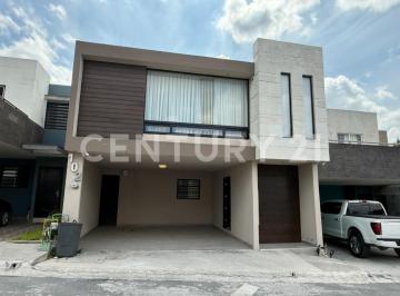 Casa · 90m² · 3 Recámaras · 2 Estacionamientos · Casa en Renta en Col. Cumbres del Sol en Monterrey