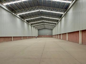 Nave industrial · 2000m² · 8 Estacionamientos · Nave en Renta en San Juan del Rio Queretaro