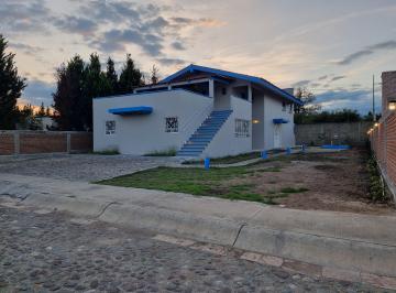 Casa de 3 habitaciones, Silao · Casa Tipo Campestre (Amueblada)