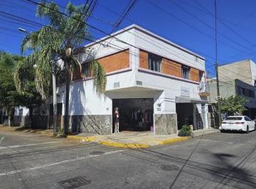 Edificio en Venta Americana · Edificio con Departamentos y Locales en Venta, Col Americana