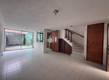 Casa · 140m² · 3 Recámaras · 2 Estacionamientos · Casa en Renta en Mayorazgo