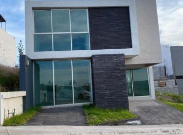 30481ee50ef4999539f141448d7daffbb2dd5923b78597ebce6b41576a7a4043 · Casa en Venta Lomalta, Tres Marías